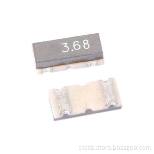 SMD type ceramic resonator, 2.00M-50.000Mhz, with size: 7.4 x 3.4 x 1.8